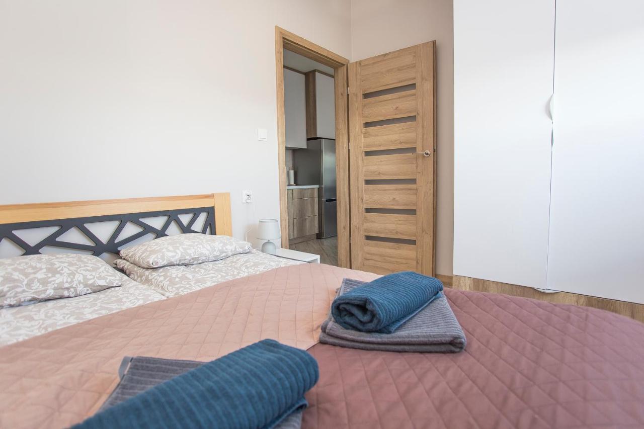 Urban Jungle - Lara Apartment Білосток Екстер'єр фото
