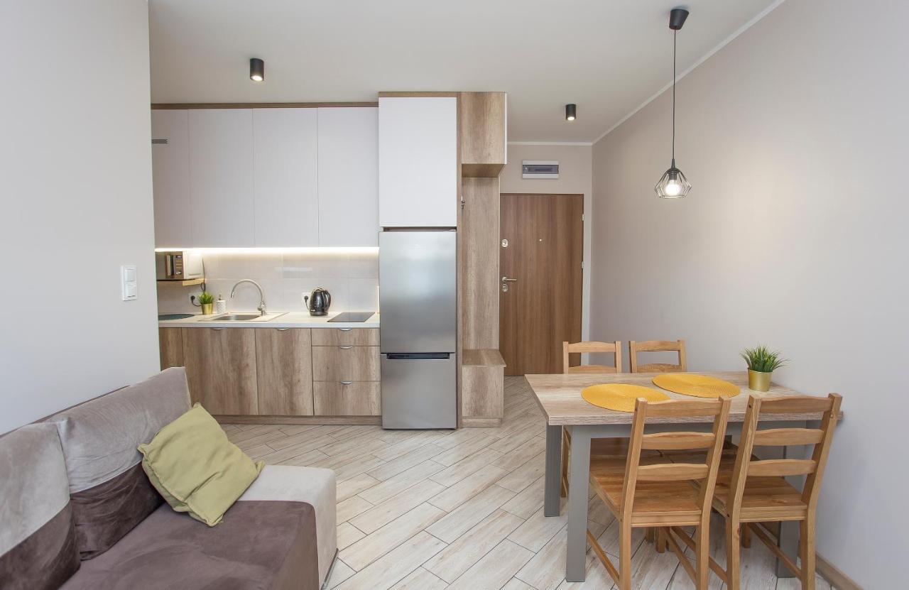 Urban Jungle - Lara Apartment Білосток Екстер'єр фото
