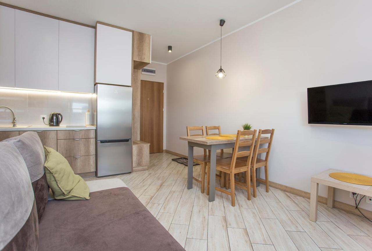 Urban Jungle - Lara Apartment Білосток Екстер'єр фото